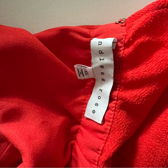 It is a red integer, I only used it once and it is no longer there good quality - Picture 2 of 2